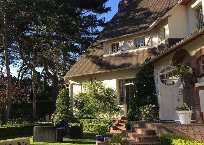 Bed & Breakfast Demeure D'hotes Haec Otia 4*