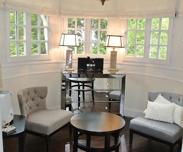 Demeure D'hotes Haec Otia Bed & Breakfast