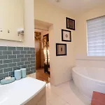 Demeure D'hotes Haec Otia Bed and Breakfast 4*