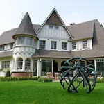 Bed and Breakfast Demeure D'hotes Haec Otia 4*