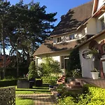 Bed and Breakfast Demeure D'hotes Haec Otia 4*