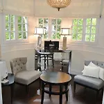 Demeure D'hotes Haec Otia Bed and Breakfast