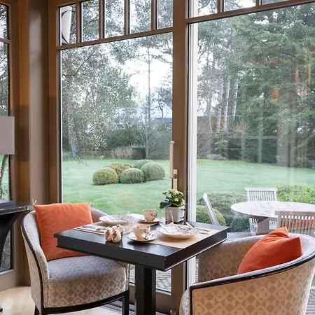 Demeure D'hotes Haec Otia Bed & Breakfast 4*