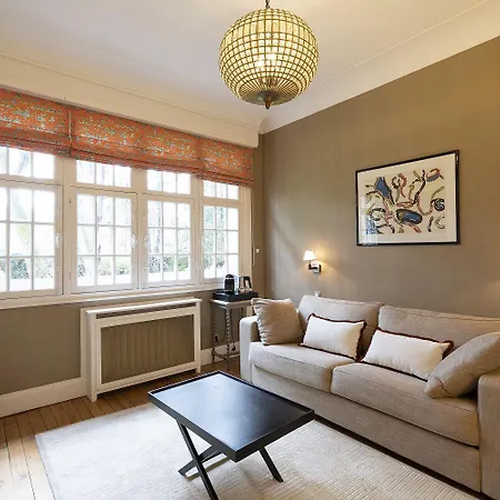 Demeure D'hotes Haec Otia Bed & Breakfast 4*