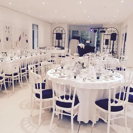 Demeure D'hotes Haec Otia Bed & Breakfast 4*