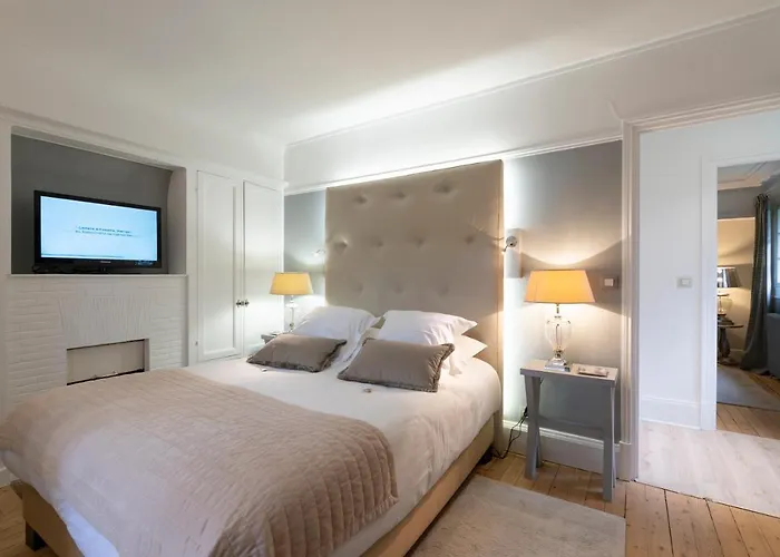 Demeure D'hotes Haec Otia Bed & Breakfast 4*