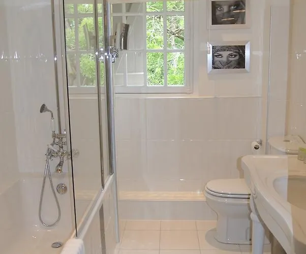 Demeure D'hôtes Haec Otia Couette-café 4*